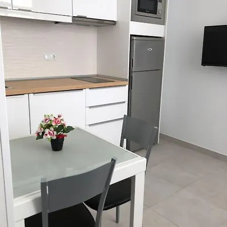 Modern Comfort Renovated Canteras Apartment