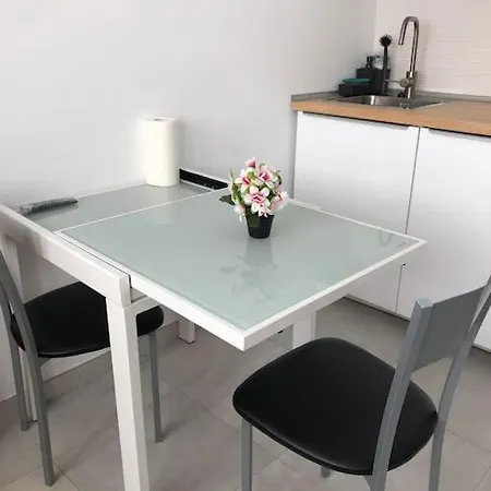 Modern Comfort Renovated Canteras Apartment